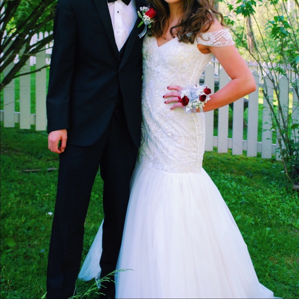 SHERRI HILL PROM DRESS